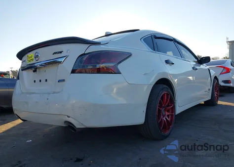 2013 Nissan Altima 2.5 S из США, поврежденный, VIN 1N4AL3AP7DN506593